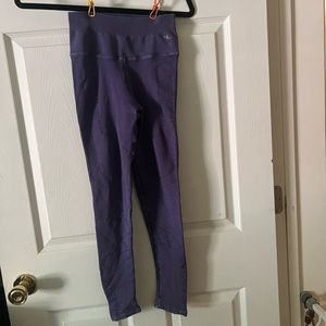 NUX purple leggings